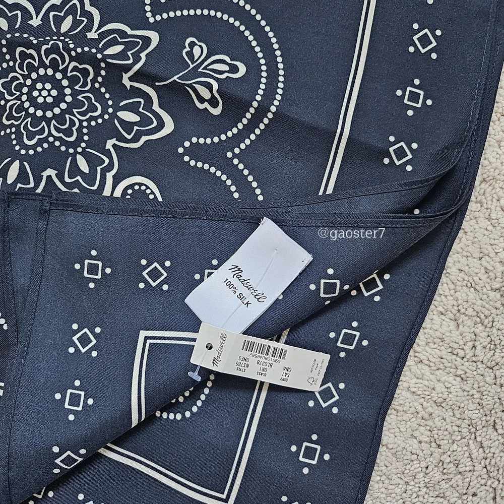 Madewell Medium Silk Bandana - Picture 5 of 5